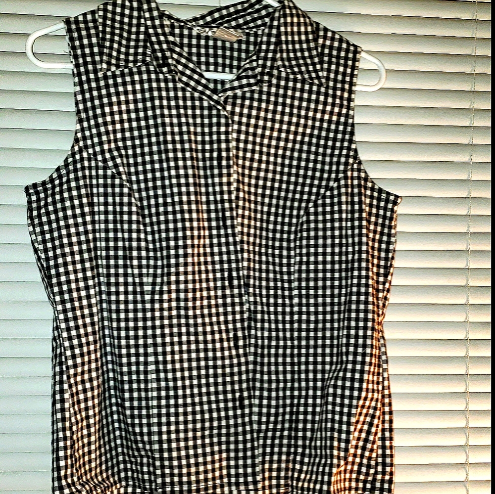 Dress Barn Chekered Button Up Tank Top